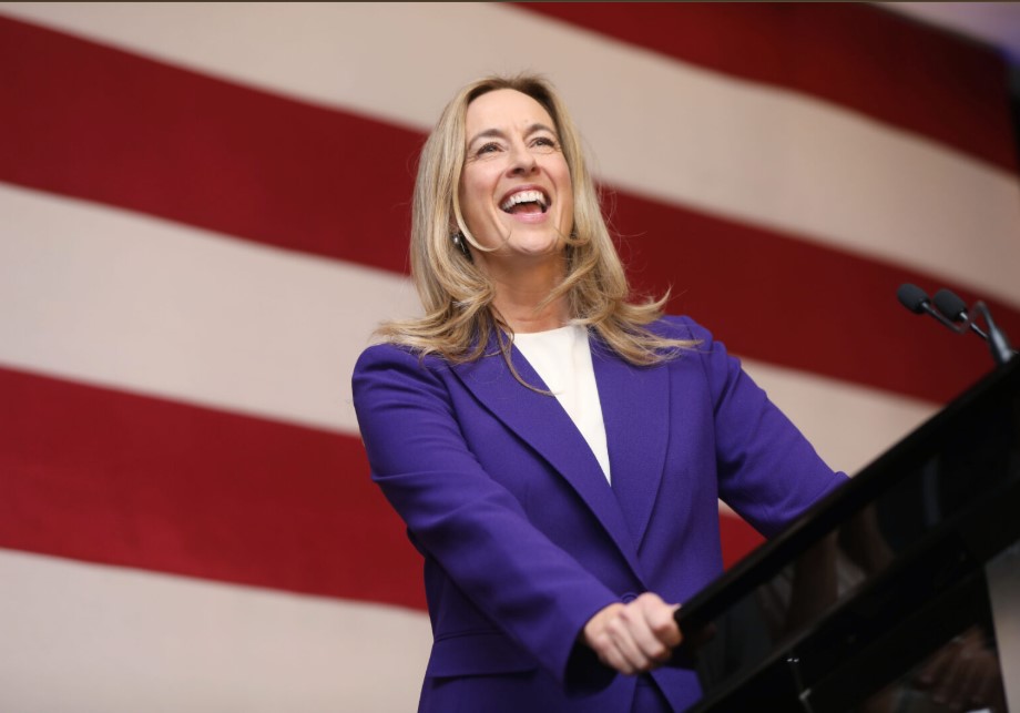 Un Nuevo Amanecer para Nueva Jersey: La Celebración de la Victoria de Mikie Sherrill Hace Eco de Promesas de Unidad y Resiliencia